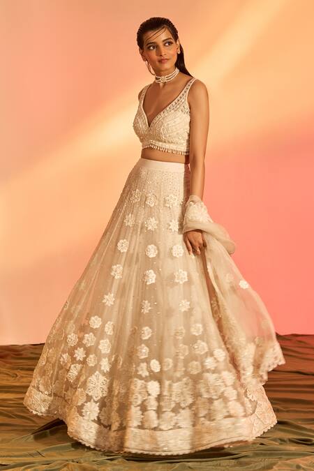 Buy_J By Jannat_Ivory Organza Embroidery Floral Plunge V Neck Bloom Lehenga Set _Online_at_Aza_Fashions