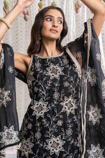 Shop_Mulmul_Black 100% Pure Mulmul Embroidery Thread Round Jugni Kurta And Pant Set _Online_at_Aza_Fashions