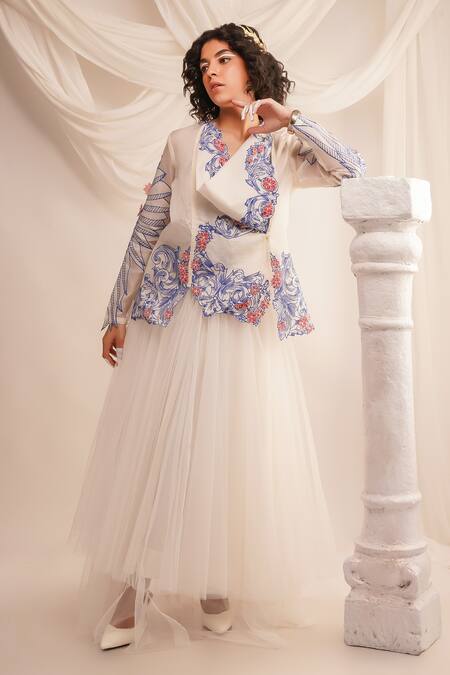 Jajaabor Ivory Silk Organza Embroidery Athena Cowl Neck Full Sleeve Jacket Online at Aza Fashions Jajaabor_Ivory Silk Organza Embroidery Athena Cowl Neck Full Sleeve Jacket _Online_at_Aza_Fashions