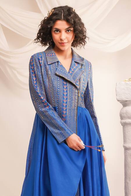 Jajaabor Blue Silk Chanderi Embroidery Geometric Notched Textured Anarkali And Pant Set at Aza Fashions Jajaabor_Blue Silk Chanderi Embroidery Geometric Notched Textured Anarkali And Pant Set _at_Aza_Fashions