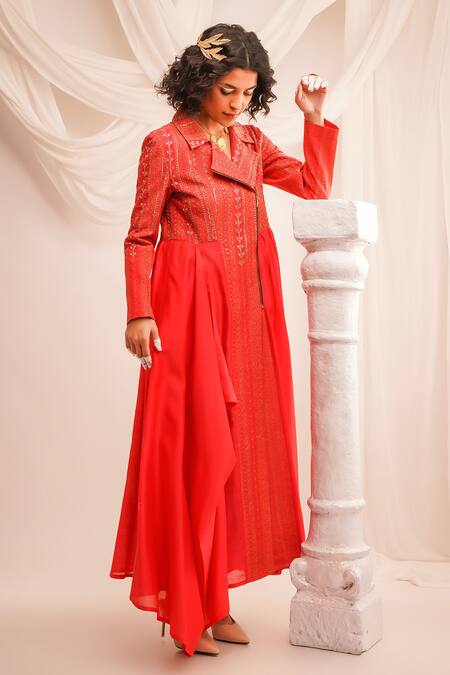 Jajaabor Coral Silk Chanderi Embroidery Geometric Notched Bodice Anarkali And Pant Set at Aza Fashions Jajaabor_Coral Silk Chanderi Embroidery Geometric Notched Bodice Anarkali And Pant Set _at_Aza_Fashions