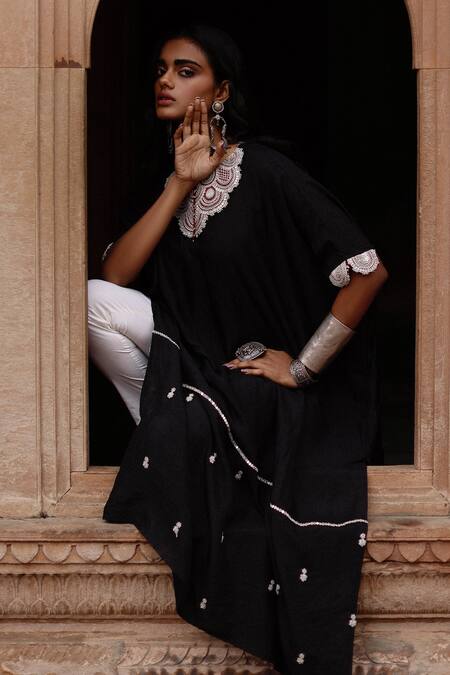 Avacara Black Kaftan Silk Embroidered Marodi Round Work With Pant at Aza Fashions Avacara_Black Kaftan Silk Embroidered Marodi Round Work With Pant _at_Aza_Fashions