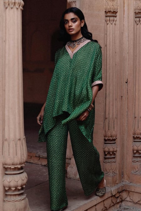 Avacara Green Silk, Cotton Embroidery V-neck Hand Block Print Kaftan With Pant at Aza Fashions Avacara_Green Silk, Cotton Embroidery V-neck Hand Block Print Kaftan With Pant _at_Aza_Fashions