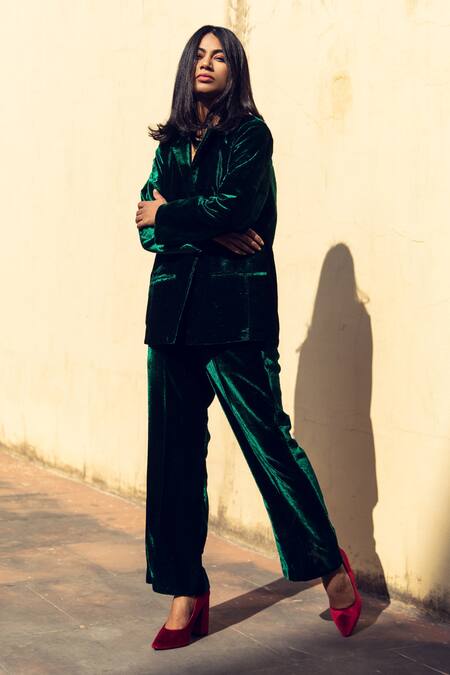 Buy_Gulabo Jaipur_Green Velvet Notched Lapel Karla Solid Coat And Pant Set_Online_at_Aza_Fashions
