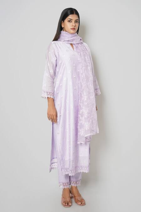 Kameez_Purple Chanderi Embroidered Floral Split V Neck Beautiful Spring Kurta Set _Online_at_Aza_Fashions