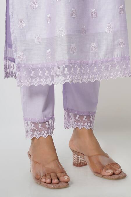 Kameez_Purple Chanderi Embroidered Floral Split V Neck Beautiful Spring Kurta Set _at_Aza_Fashions