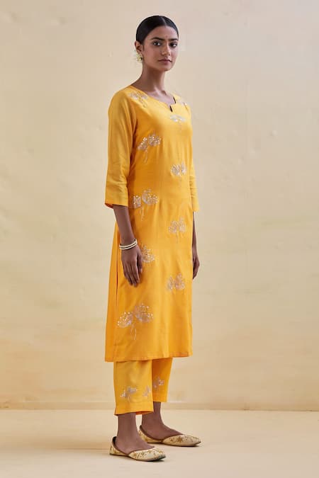 Buy_Kamaltaas_Yellow Chanderi Silk, Lining Mulmul Gota, Floral Embroidered Kurta And Pant Set _Online_at_Aza_Fashions