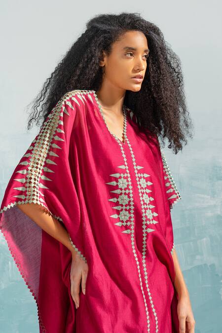 Ikai By Ragini Ahuja Pink Cotton, Silk, Chanderi Applique V-neck Nile Cutwork Kaftan Online at Aza Fashions Ikai By Ragini Ahuja_Pink Cotton, Silk, Chanderi Applique V-neck Nile Cutwork Kaftan_Online_at_Aza_Fashions