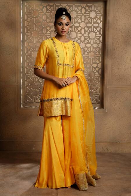 Omana By Ranjana Bothra_Yellow Cotton, Silk, Organza Gota Patti, Embroidery Noor Placement Kurta Set _Online_at_Aza_Fashions