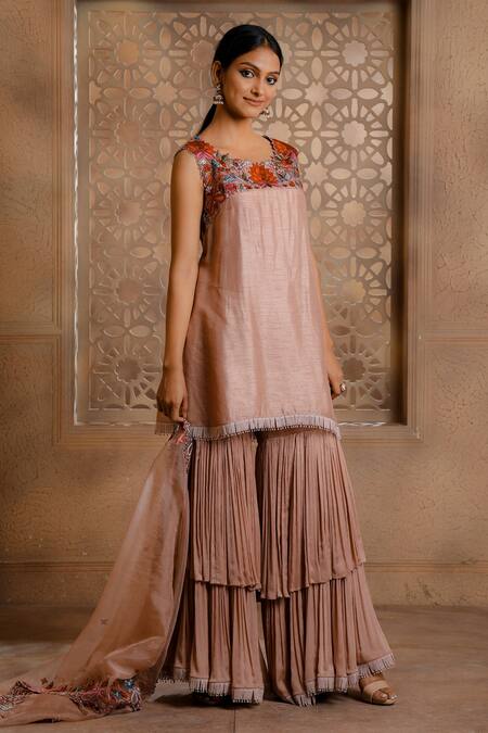 Buy_Omana By Ranjana Bothra_Pink Organza, Crepe Embroidery Round Neck Kaashni Placement Kurta Set _Online_at_Aza_Fashions