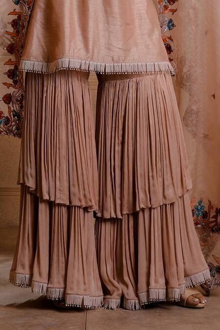 Shop Omana By Ranjana Bothra Pink Organza, Crepe Embroidery Round Neck Kaashni Placement Kurta Set Online at Aza Fashions Shop_Omana By Ranjana Bothra_Pink Organza, Crepe Embroidery Round Neck Kaashni Placement Kurta Set _Online_at_Aza_Fashions