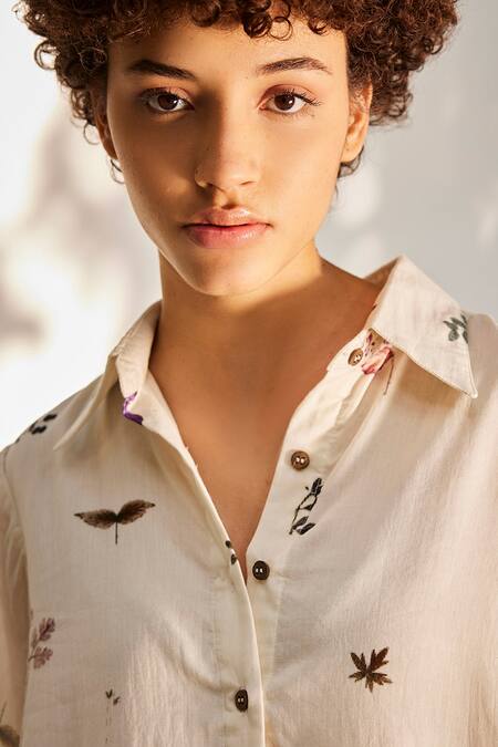 Kharakapas Off White Cotton Embroidery Collared Secret Floral Print Dress at Aza Fashions Kharakapas_Off White Cotton Embroidery Collared Secret Floral Print Dress _at_Aza_Fashions