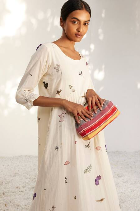 Kharakapas_Off White Cotton Embroidery Round Neck Botanical Printed Mulmul Dress _at_Aza_Fashions