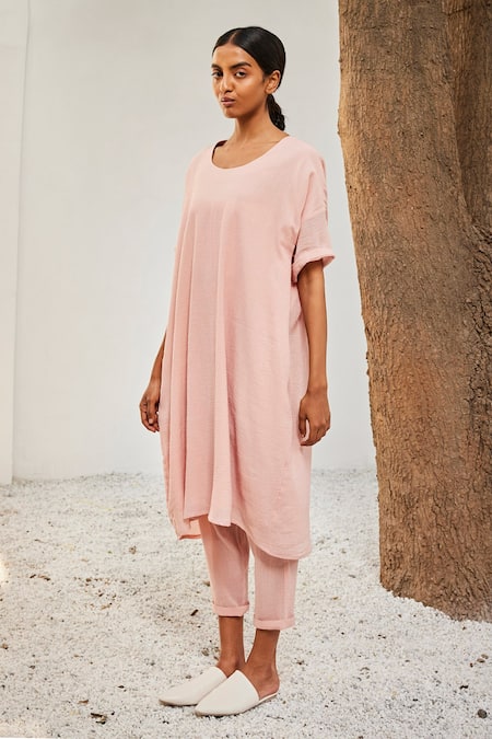 Kharakapas Pink Cotton Round Neck Baby Solid Gauge Tunic Set Online at Aza Fashions Kharakapas_Pink Cotton Round Neck Baby Solid Gauge Tunic Set_Online_at_Aza_Fashions