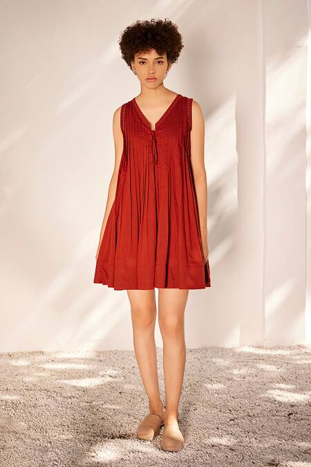 Kharakapas_Red Cotton Embroidery V-neck Pintuck Vine Mul Dress _Online_at_Aza_Fashions
