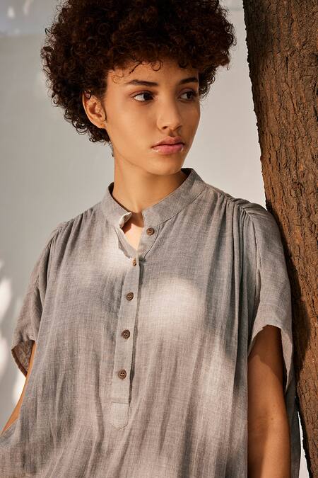 Buy Kharakapas Grey Cotton Embroidery Mandarin One Last Time Hem Tunic And Trouser Co-ord Set Online at Aza Fashions Buy_Kharakapas_Grey Cotton Embroidery Mandarin One Last Time Hem Tunic And Trouser Co-ord Set_Online_at_Aza_Fashions