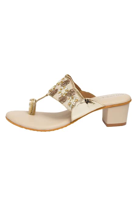 Buy_Kkarma Accessories_White Embroidery, Beads Korba Kolhapuri Block Heels _Online_at_Aza_Fashions