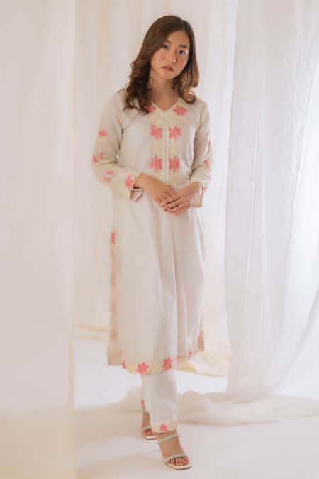 Buy Vaani Beswal Off White Kurta- Handwoven Cotton Silk, Placket Embroidered And Pant Set Online at Aza Fashions Buy_Vaani Beswal_Off White Kurta- Handwoven Cotton Silk, Placket Embroidered And Pant Set _Online_at_Aza_Fashions