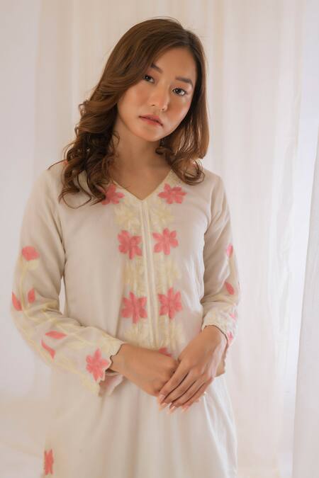 Shop Vaani Beswal Off White Kurta- Handwoven Cotton Silk, Placket Embroidered And Pant Set Online at Aza Fashions Shop_Vaani Beswal_Off White Kurta- Handwoven Cotton Silk, Placket Embroidered And Pant Set _Online_at_Aza_Fashions