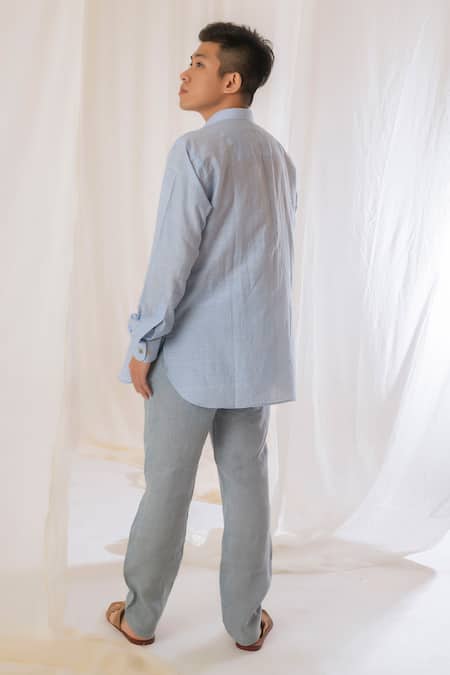 Vaani Beswal Blue Silk Handloom Cotton Plain Mandarin Collar Short Kurta at Aza Fashions Vaani Beswal_Blue Silk Handloom Cotton Plain Mandarin Collar Short Kurta _at_Aza_Fashions