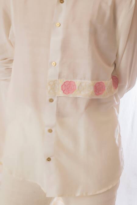 Vaani Beswal_Off White Silk Handloom Cotton Embroidery Floral Shirt _at_Aza_Fashions