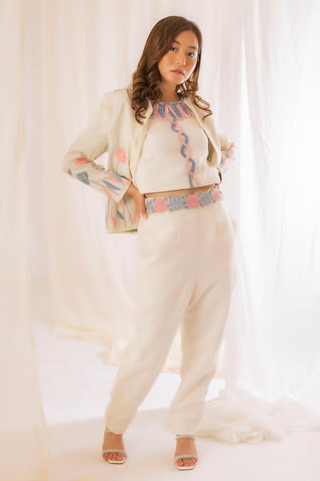 Shop_Vaani Beswal_Off White Handwoven Silk Floral, Kadai Open Embroidered Jacket _Online_at_Aza_Fashions