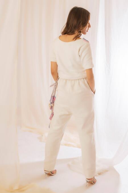 Buy Vaani Beswal Off White Plain Straight Fit Trouser With Embroidered Belt Online at Aza Fashions Buy_Vaani Beswal_Off White Plain Straight Fit Trouser With Embroidered Belt _Online_at_Aza_Fashions