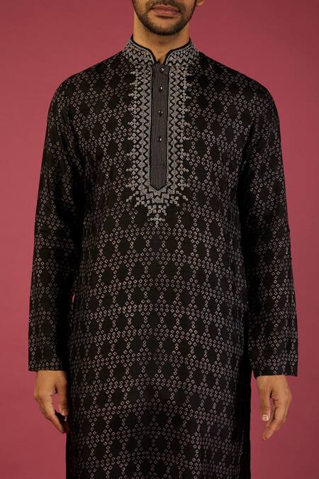 Shop_Krishna Mehta_Black Tussar Printed Bandhani Pattern Kurta Set _Online_at_Aza_Fashions