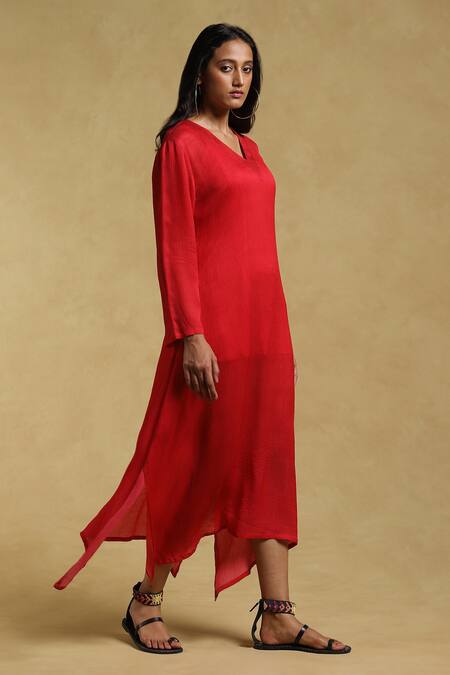Buy_Ritu Kumar_Red Crimp Satin V Neck Asymmetric Kurta_Online_at_Aza_Fashions