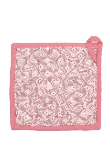 Buy_House This_Pink Cotton Print The Twisted Leheriya Kitchen Set_Online_at_Aza_Fashions