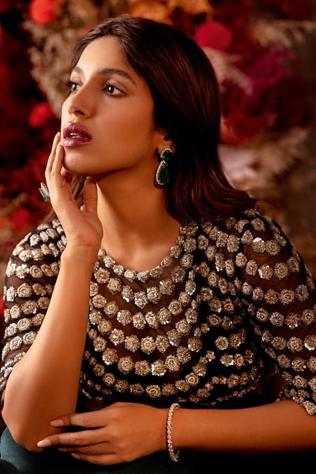 Mrunalini Rao_Black Raw Silk Embroidered Cherry Taara Bloom Bridal Lehenga Set  _Online_at_Aza_Fashions