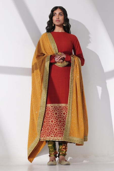Taisha Multi Color Handloom Cotton, Silk, Georgette Moroccan Embroidered Kurta Set Online at Aza Fashions Taisha_Multi Color Handloom Cotton, Silk, Georgette Moroccan Embroidered Kurta Set _Online_at_Aza_Fashions