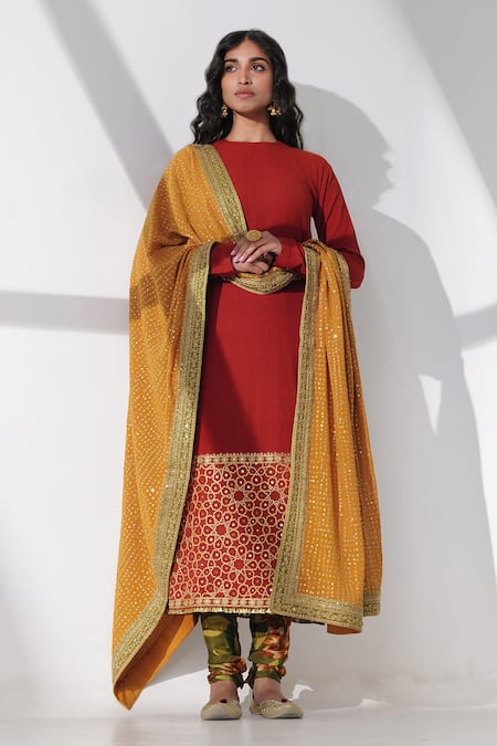 Taisha_Multi Color Silk Botanical Print Churidar _Online_at_Aza_Fashions