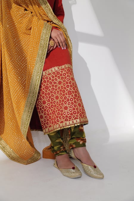 Buy_Taisha_Multi Color Silk Botanical Print Churidar _Online_at_Aza_Fashions