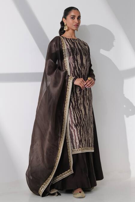 Buy_Taisha_Brown Silk, , Organza, Handloom Shibori Pattern Kurta Set _Online_at_Aza_Fashions