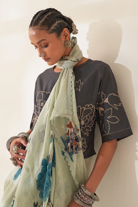 Shop_Kasturi Kundal_Blue Linen Tassels, Goolar Pure Handloom Saree With Unstitched Blouse _Online_at_Aza_Fashions