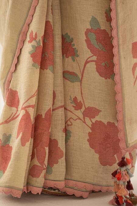 Kasturi Kundal_Beige Linen Round Neck Phoolan Pure Handloom Saree With Unstitched Blouse_at_Aza_Fashions