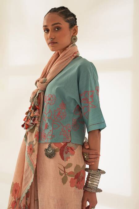 Kasturi Kundal_Peach Linen Embroidery Pankhuri Pure Handloom Saree With Unstitched Blouse_Online_at_Aza_Fashions