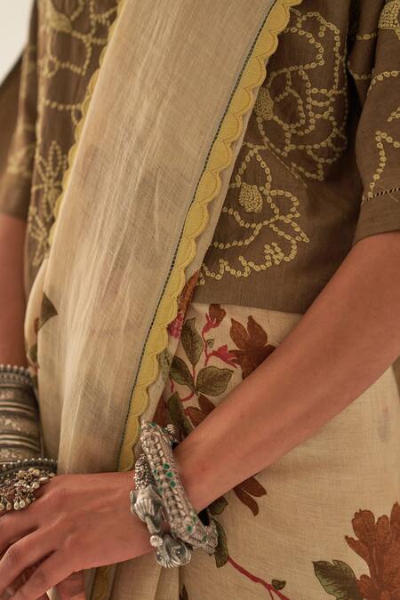 Shop Kasturi Kundal Beige Linen Tassels, Embroidery Paat Pure Handloom Saree With Unstitched Blouse Online at Aza Fashions Shop_Kasturi Kundal_Beige Linen Tassels, Embroidery Paat Pure Handloom Saree With Unstitched Blouse_Online_at_Aza_Fashions