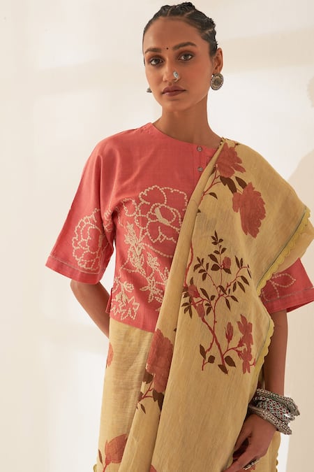 Buy Kasturi Kundal Brown Linen Embroidery Round Pushpa Pure Handloom Saree With Unstitched Blouse Online at Aza Fashions Buy_Kasturi Kundal_Brown Linen Embroidery Round Pushpa Pure Handloom Saree With Unstitched Blouse _Online_at_Aza_Fashions