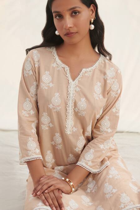 Buy_Mulmul_Beige 100% Pure Mulmul Embroidery Kelil Flower Kurta And Pant Set _Online_at_Aza_Fashions