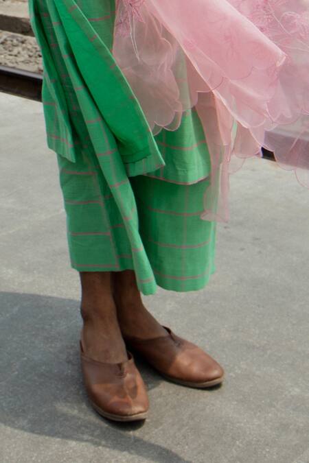 Label Earthen Green Handloom Cotton, Chiffon Embroidery, Cut Checkered Pattern Kurta Pant Set Online at Aza Fashions Label Earthen_Green Handloom Cotton, Chiffon Embroidery, Cut Checkered Pattern Kurta Pant Set _Online_at_Aza_Fashions