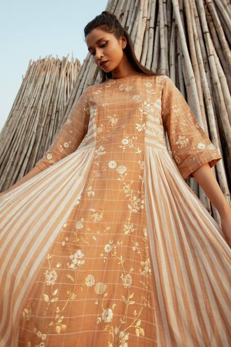 Shop Label Earthen Beige Handloom , Embroidery, Foil Handwoven Panelled Anarkali Set Online at Aza Fashions Shop_Label Earthen_Beige Handloom , Embroidery, Foil Handwoven Panelled Anarkali Set _Online_at_Aza_Fashions