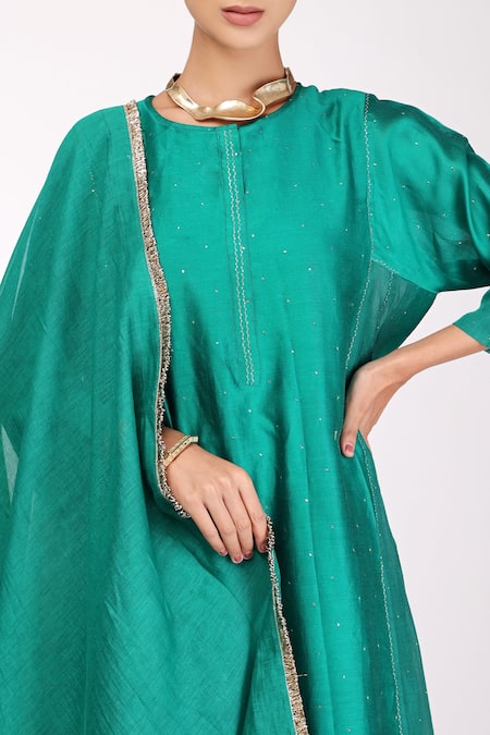 Buy_Komal Shah_Green Chanderi, Lining  Cotton Mukaish, Zari Round Kalidar Kurta Set_Online_at_Aza_Fashions