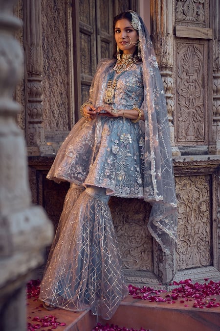 Buy_Lashkaraa_Grey Net Sequins, Zari, Embroidery V-neck Floral Kurta Gharara Set _Online_at_Aza_Fashions