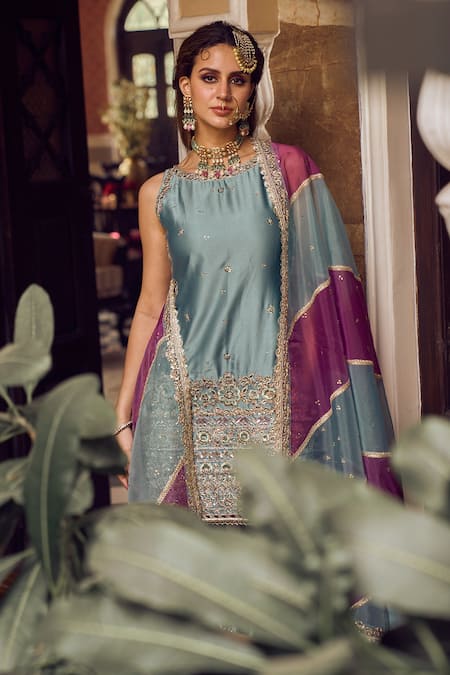 Buy_Lashkaraa_Blue Satin Stones, Sequins, Zari Round Neck Floral Bloom Embroidered Kurta Set _Online_at_Aza_Fashions