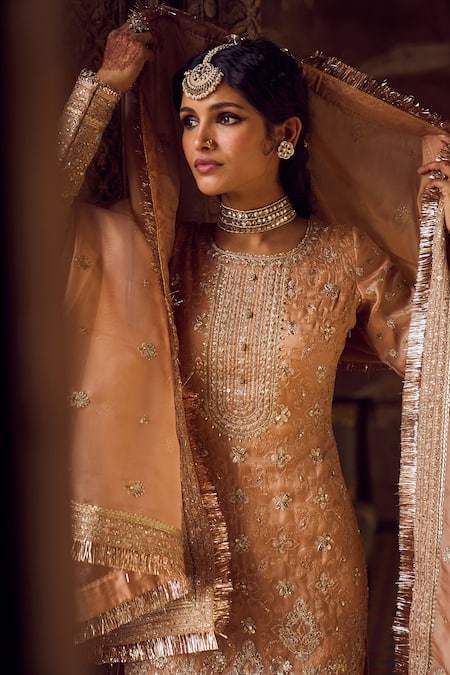 Shop_Lashkaraa_Peach Net, Linen Zari, Sequins, Stones, Embroidery Round Embellished Kurta Set _Online_at_Aza_Fashions