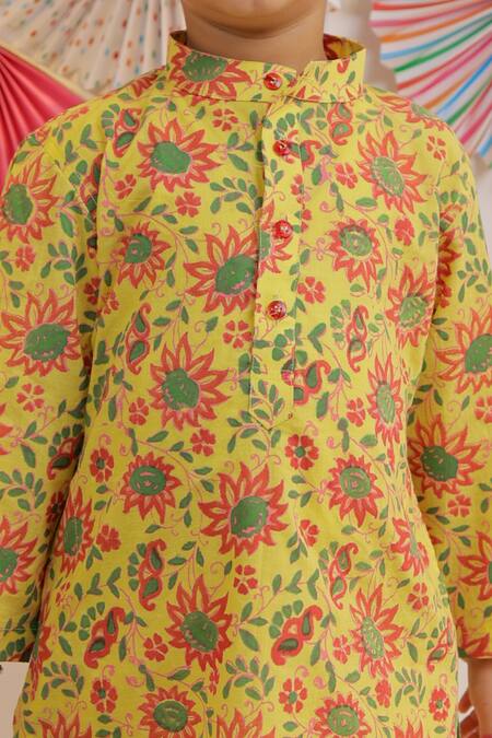 Tiny Colour_Yellow Cotton Sunshine Blooming Print Kurta And Pyjama Set _Online_at_Aza_Fashions