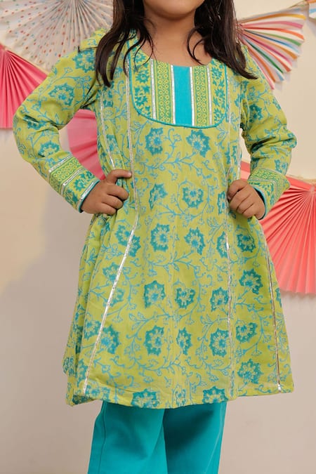 Shop_Tiny Colour_Green Cotton, Muslin Gota Patti Garden Blossom Print Kurta With Pant _Online_at_Aza_Fashions