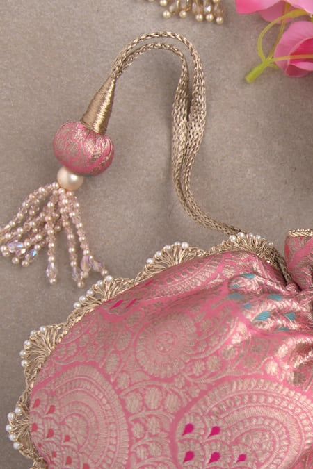 Shop Amyra Pink Pearls, Lace Kashi Banarasi Potli Bag Shop_Amyra_Pink Pearls, Lace Kashi Banarasi Potli Bag
